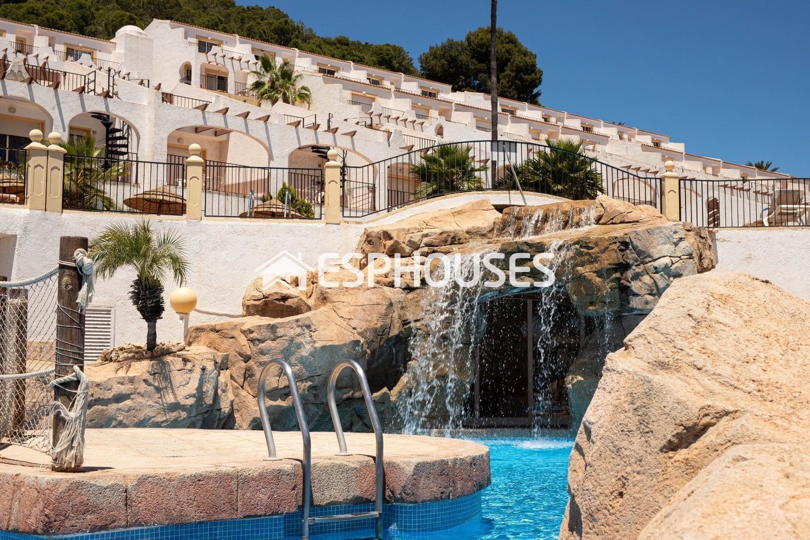 1 bedroom Semi-detached Villa for sale in Calpe / Calp with pool garage - € 190,000 (Ref: 10041821)