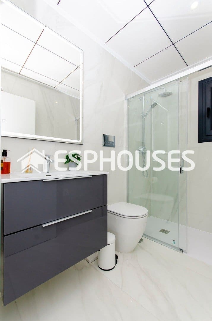 3 quarto Moradia para venda em Entre Naranjos com piscina - 439 000 € (Ref: 10041984)