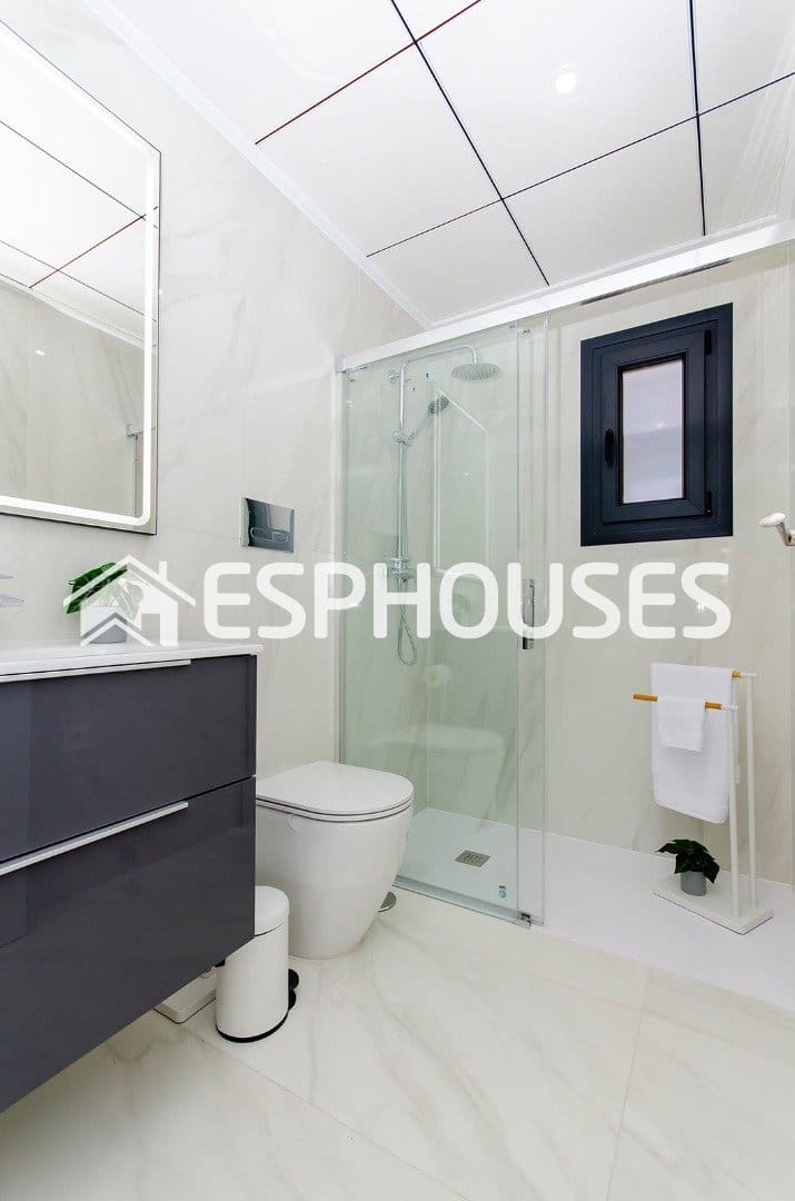 3 quarto Moradia para venda em Entre Naranjos com piscina - 439 000 € (Ref: 10041984)