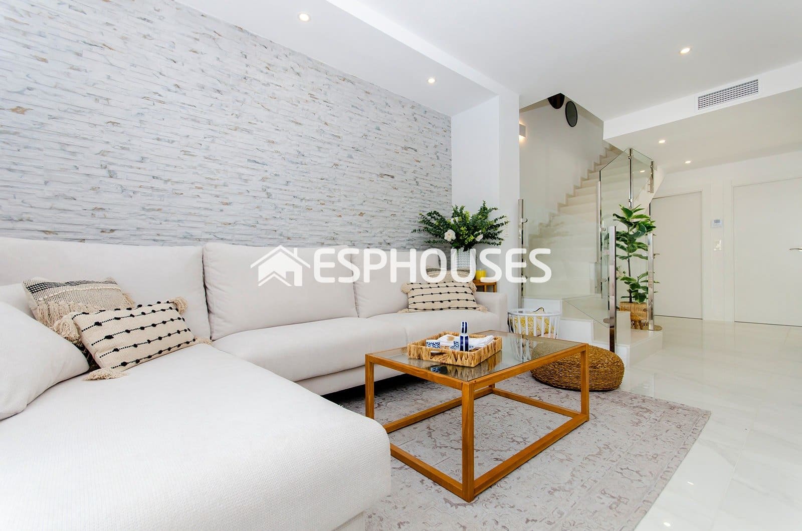 3 quarto Moradia para venda em Entre Naranjos com piscina - 439 000 € (Ref: 10041984)