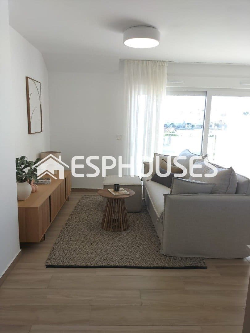 2 sovrum Lägenhet till salu i Entre Naranjos med pool - 269 900 € (Ref: 10041985)