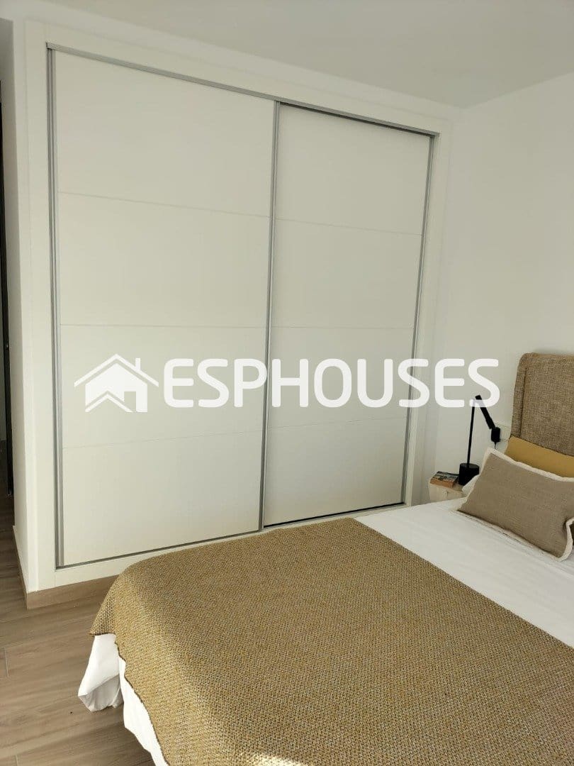 2 sovrum Lägenhet till salu i Entre Naranjos med pool - 269 900 € (Ref: 10041985)