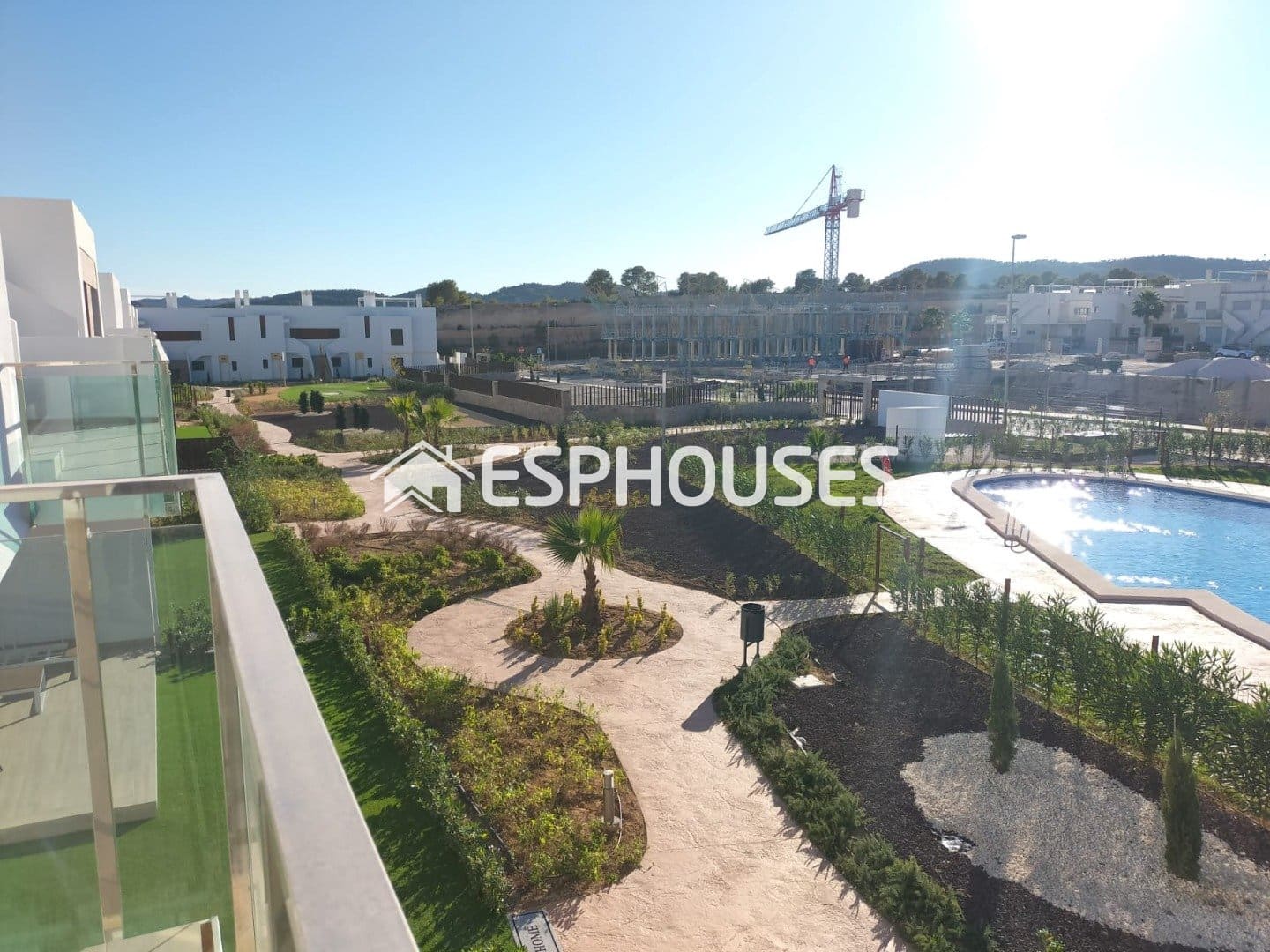 2 sovrum Lägenhet till salu i Entre Naranjos med pool - 269 900 € (Ref: 10041985)
