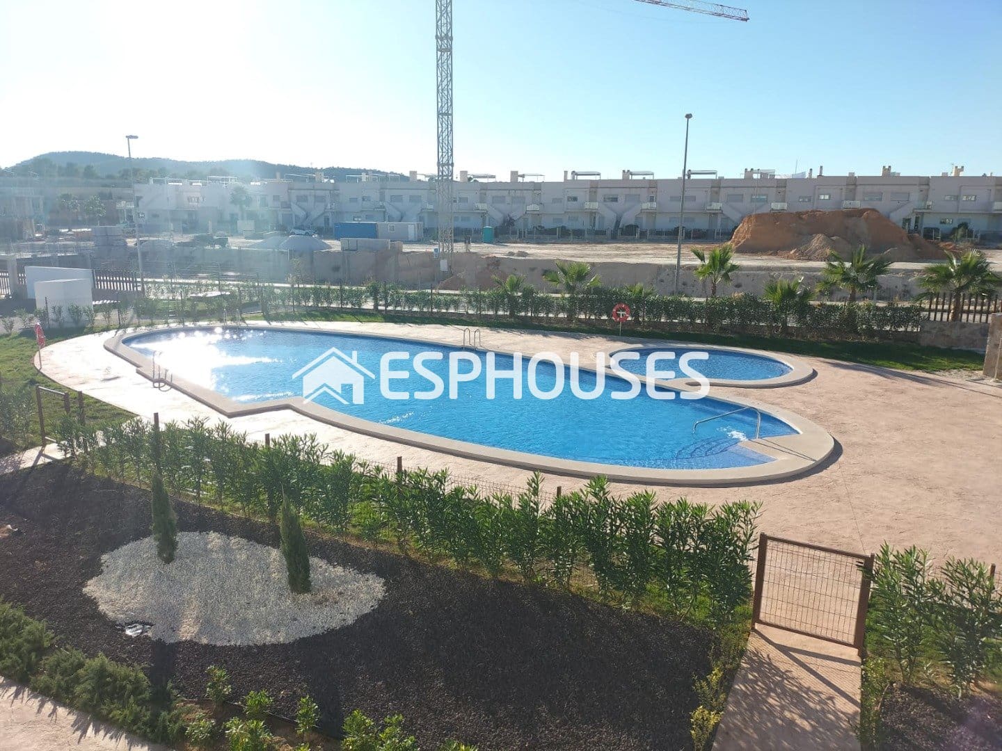 2 sovrum Lägenhet till salu i Entre Naranjos med pool - 269 900 € (Ref: 10041985)