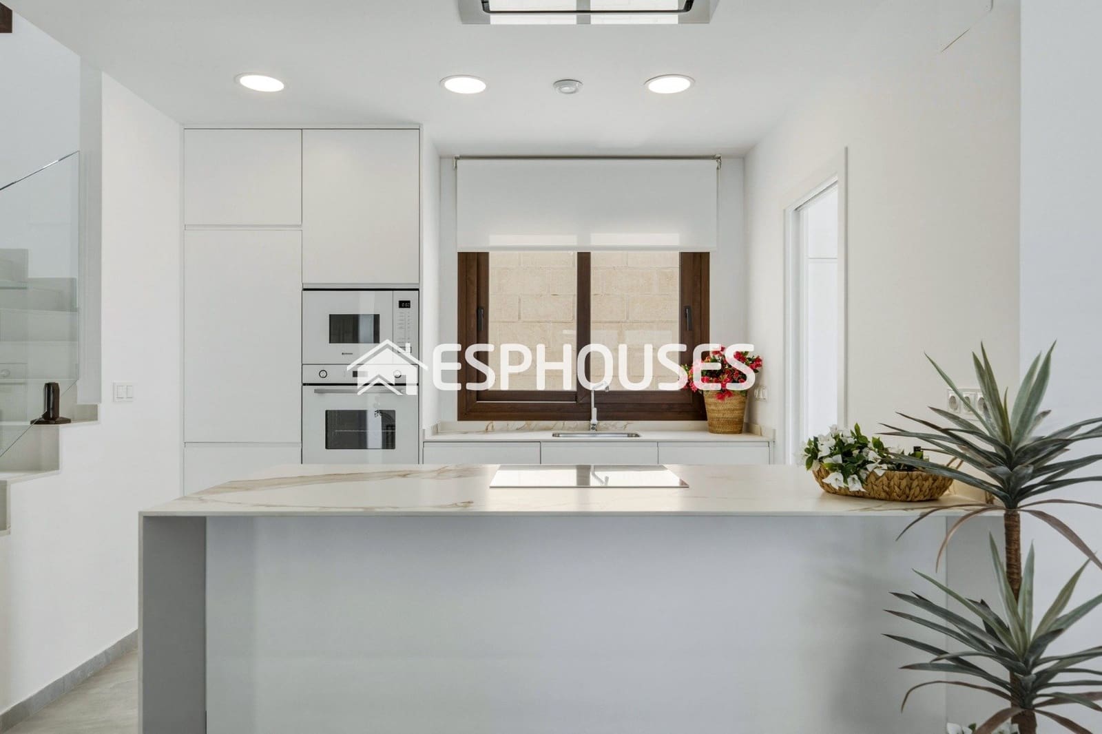 Chalet de 4 habitaciones en Entre Naranjos en venta con piscina garaje - 649.000 € (Ref: 10041988)