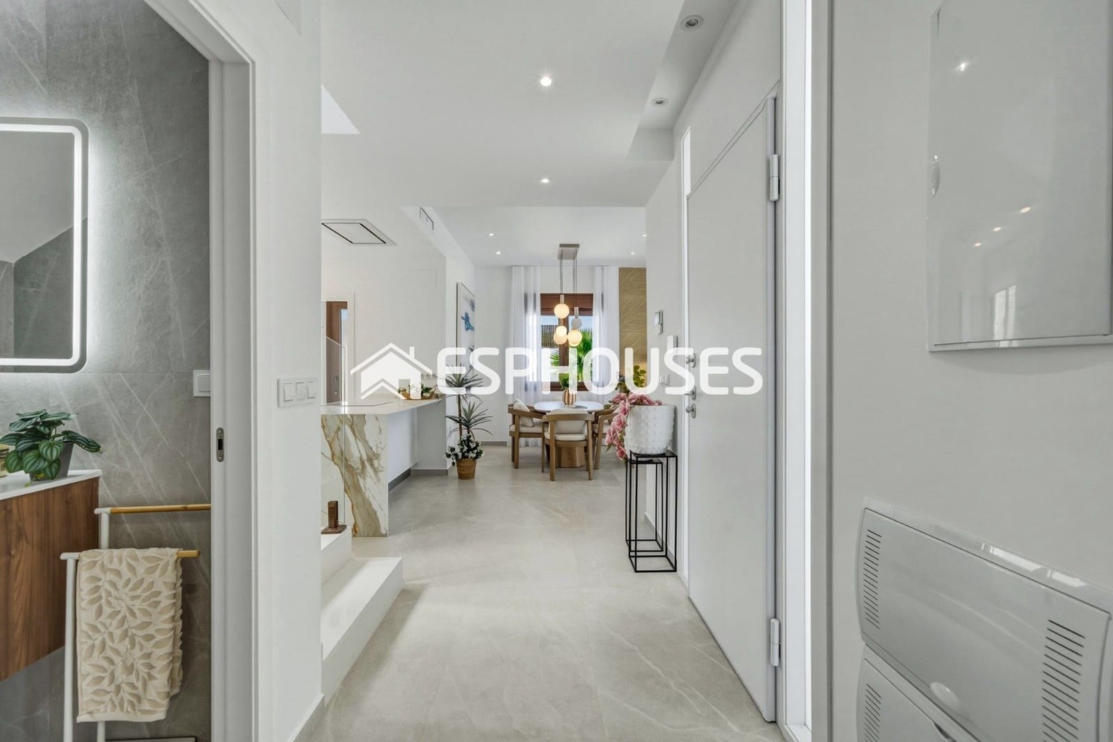 Chalet de 4 habitaciones en Entre Naranjos en venta con piscina garaje - 649.000 € (Ref: 10041988)