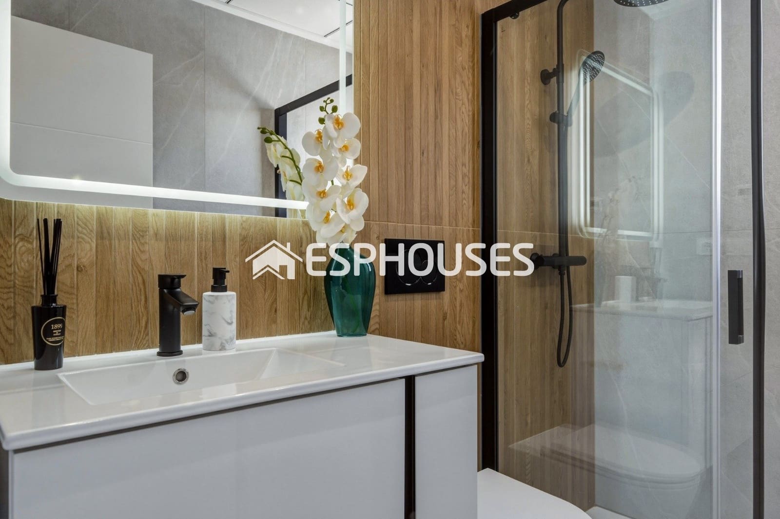 Chalet de 4 habitaciones en Entre Naranjos en venta con piscina garaje - 649.000 € (Ref: 10041988)