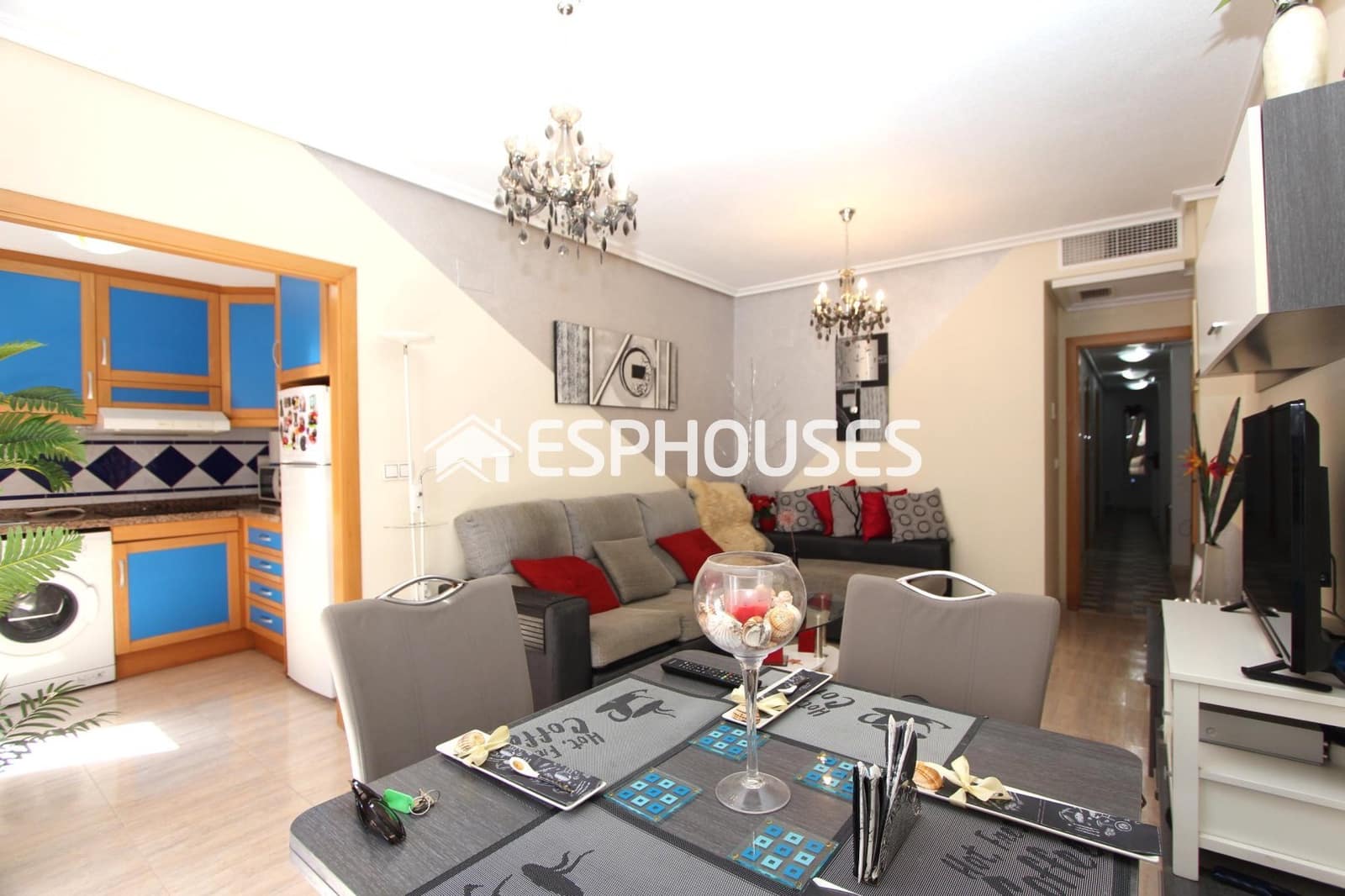 Apartamento de 2 habitaciones en Guardamar del Segura en venta con garaje - 170.000 € (Ref: 10045469)