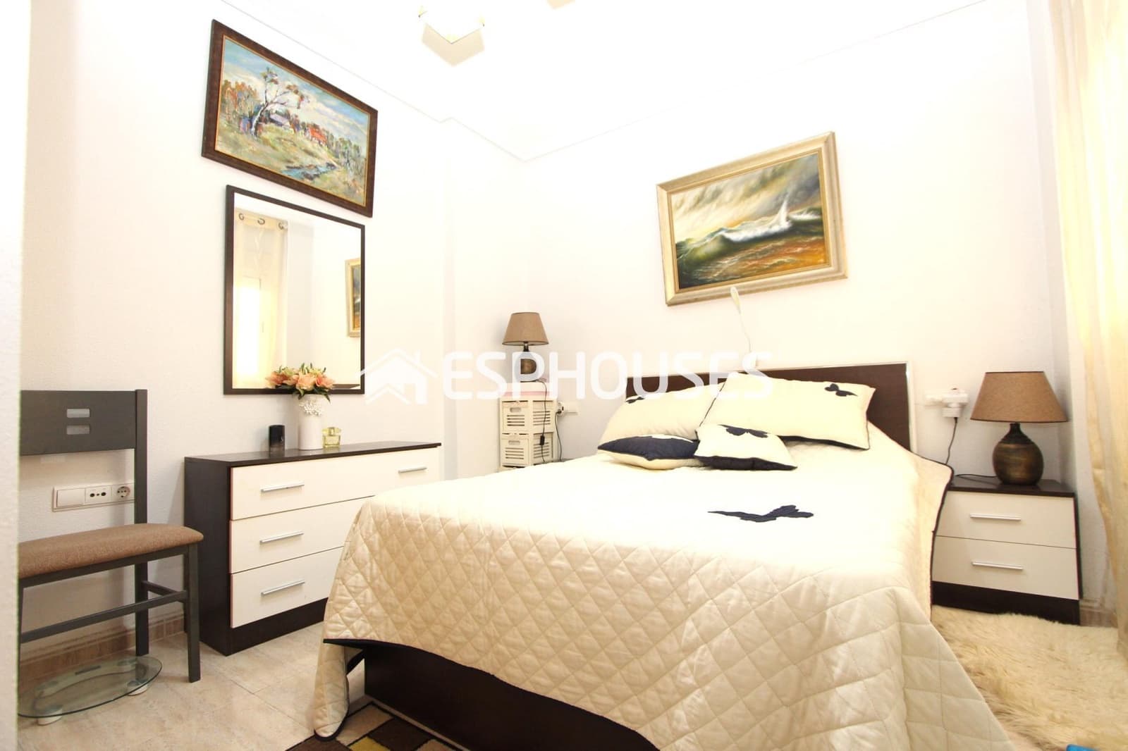 Apartamento de 2 habitaciones en Guardamar del Segura en venta con garaje - 170.000 € (Ref: 10045469)