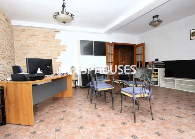 4 soveværelse Lejlighed til salg i Zona Pueblo, Guardamar del Segura med garage - € 245.990 (Ref: 10110319)