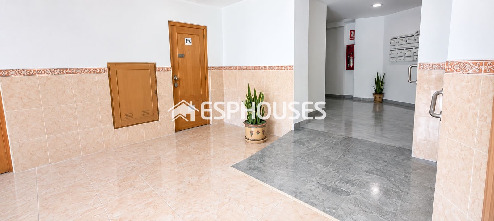 4 soveværelse Lejlighed til salg i Guardamar del Segura med garage - € 245.990 (Ref: 10110319)
