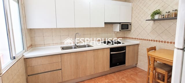 4 soveværelse Lejlighed til salg i Zona Pueblo, Guardamar del Segura med garage - € 245.990 (Ref: 10110319)