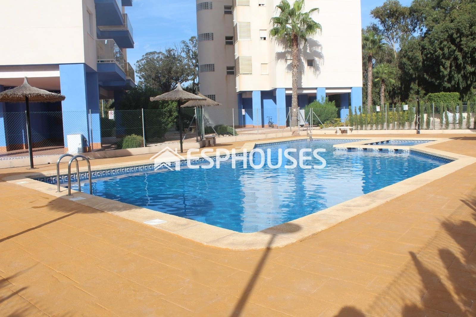 3 soveværelse Lejlighed til salg i Guardamar del Segura med swimmingpool garage - € 209.000 (Ref: 10110320)