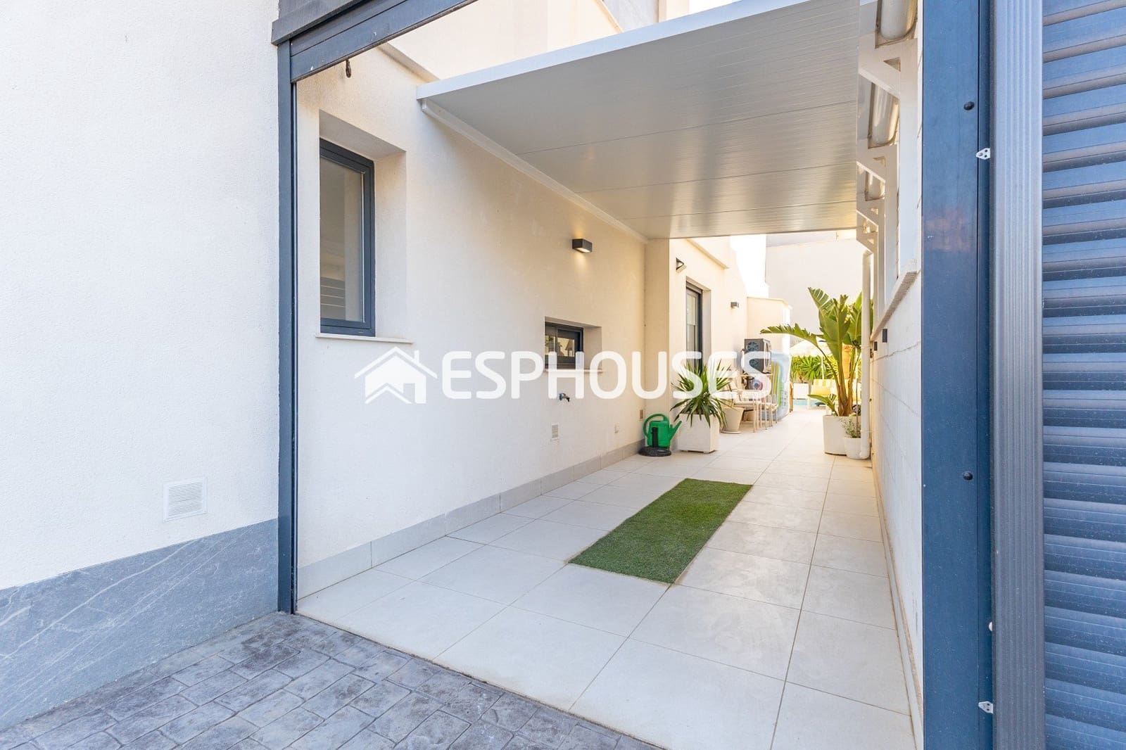 4 sypialnia Dom na sprzedaż w Guardamar del Segura z basenem - 760 000 € (Ref: 10117480)
