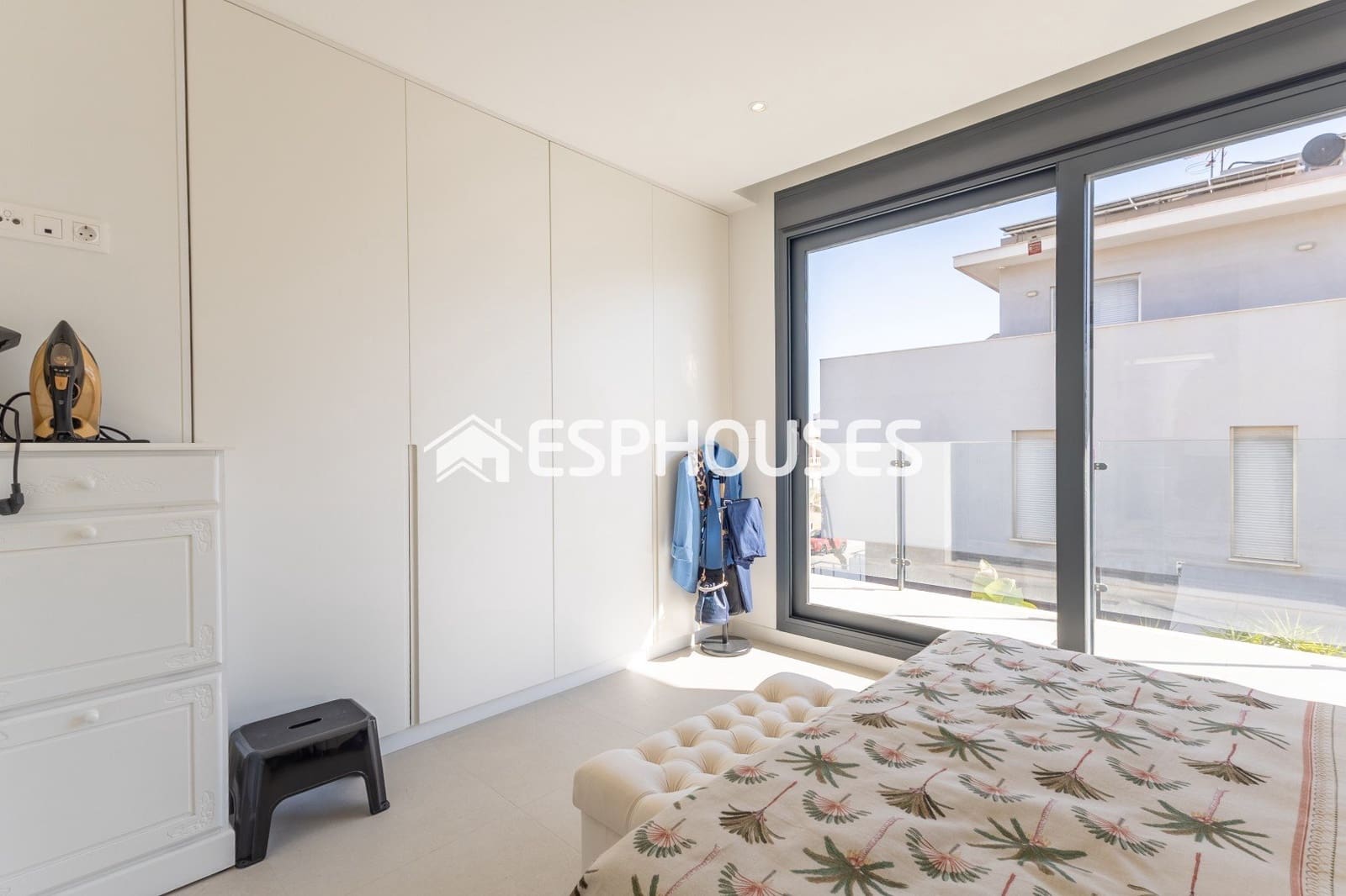 4 sypialnia Dom na sprzedaż w Guardamar del Segura z basenem - 760 000 € (Ref: 10117480)