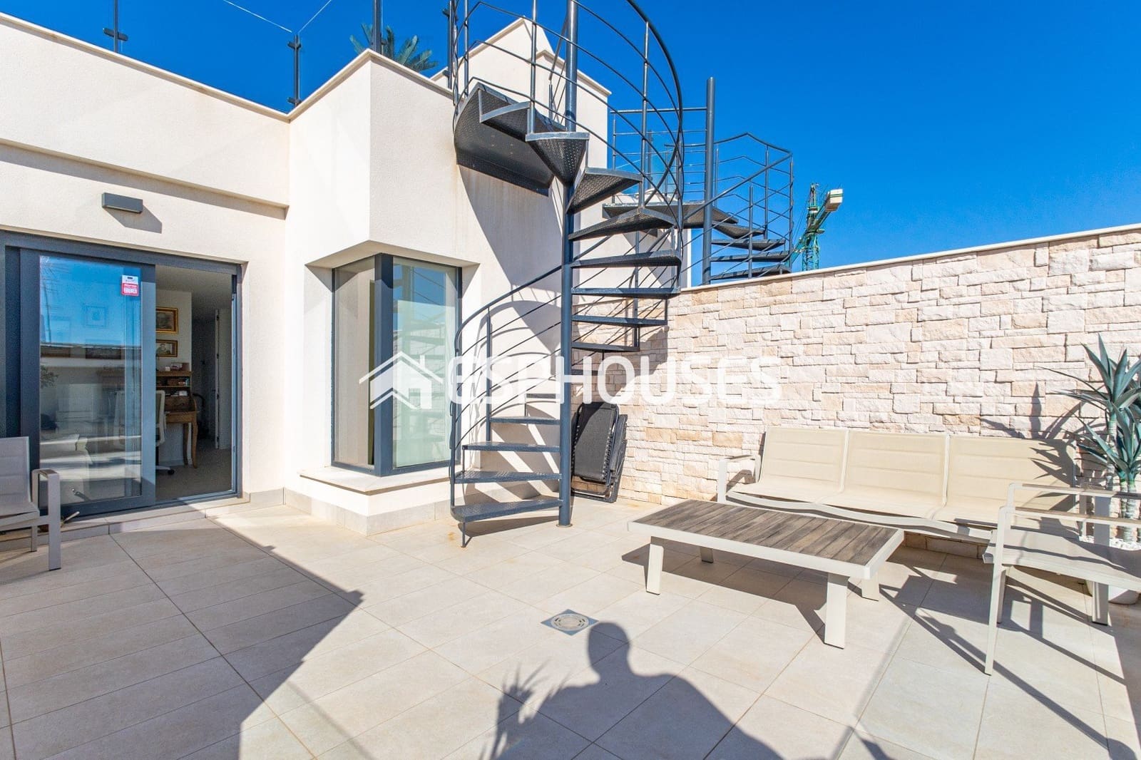 4 sypialnia Dom na sprzedaż w Guardamar del Segura z basenem - 760 000 € (Ref: 10117480)