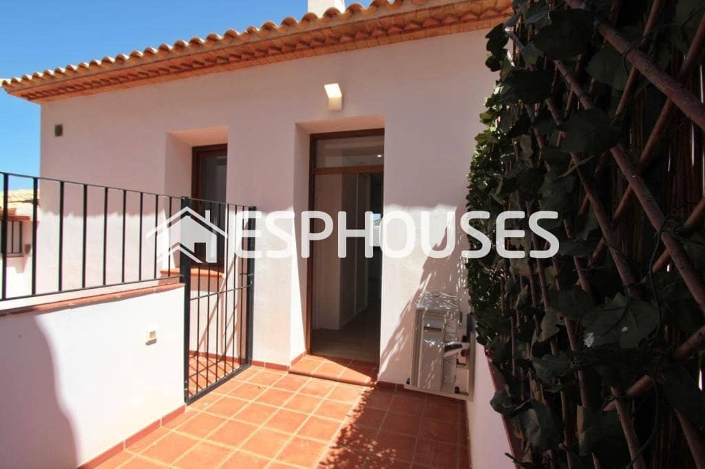 2 bedroom Apartment for sale in Altea with garage - € 449,000 (Ref: 10127296)