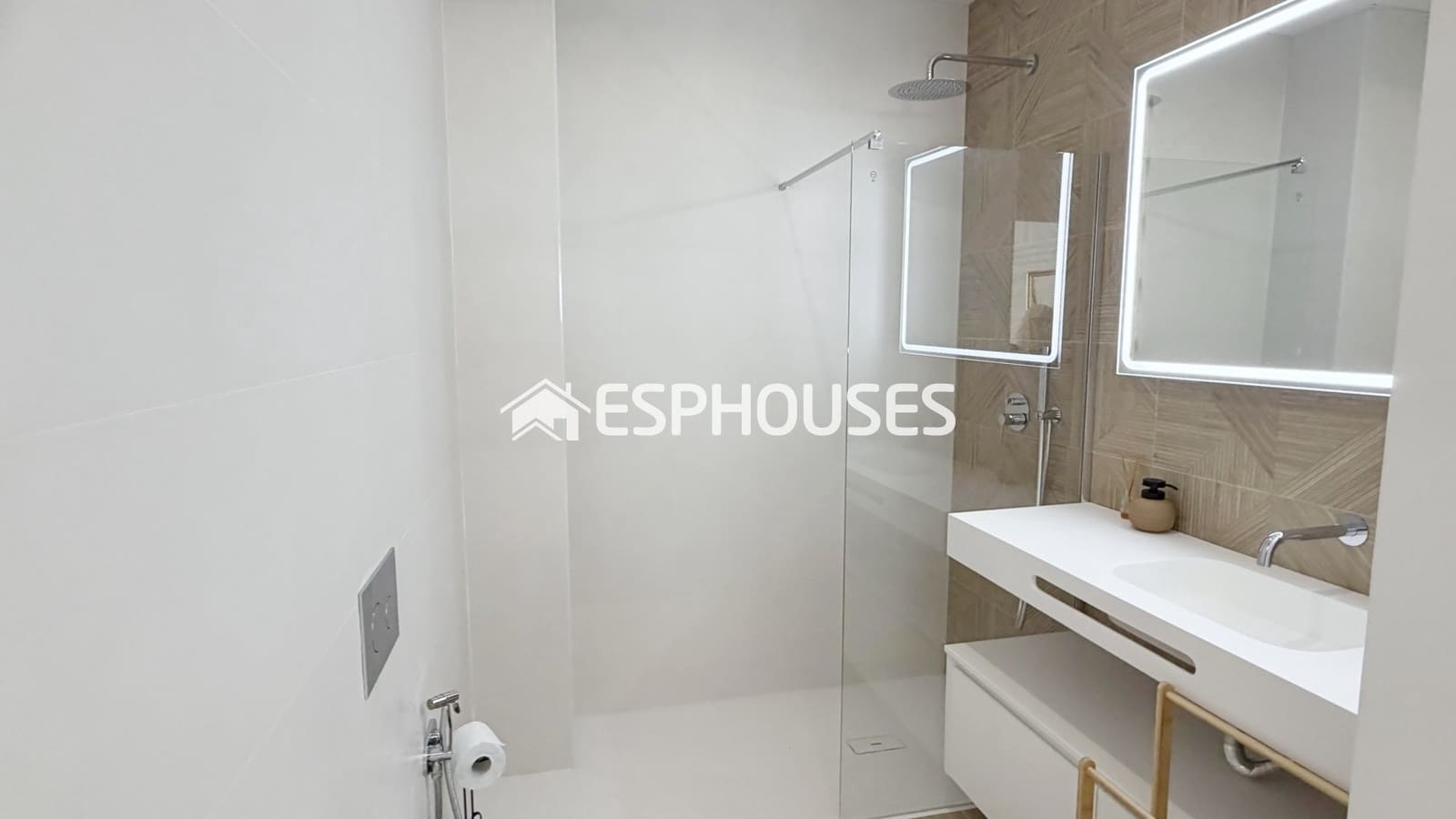 2 bedroom Apartment for sale in Altea with garage - € 449,000 (Ref: 10127296)