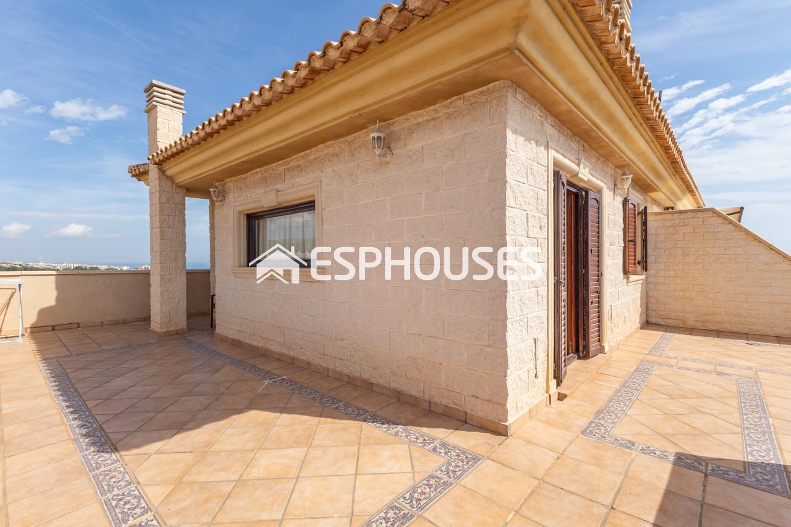 3 soveværelse Penthouse til salg i El Moncayo med swimmingpool garage - € 549.000 (Ref: 10135092)