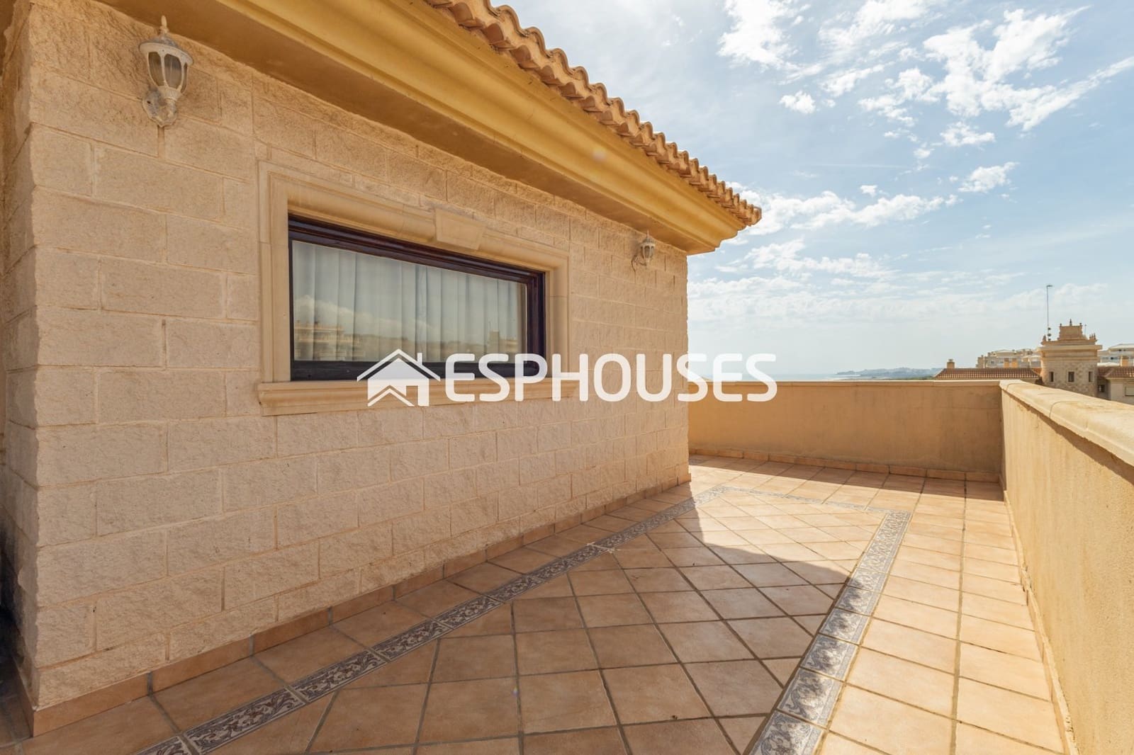 3 soveværelse Penthouse til salg i El Moncayo med swimmingpool garage - € 549.000 (Ref: 10135092)