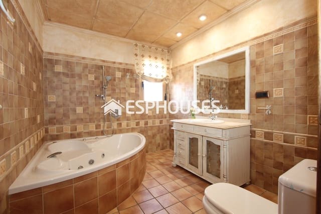 3 soverom Villa til salgs i San Fulgencio med svømmebasseng garasje - € 797 000 (Ref: 10155505)