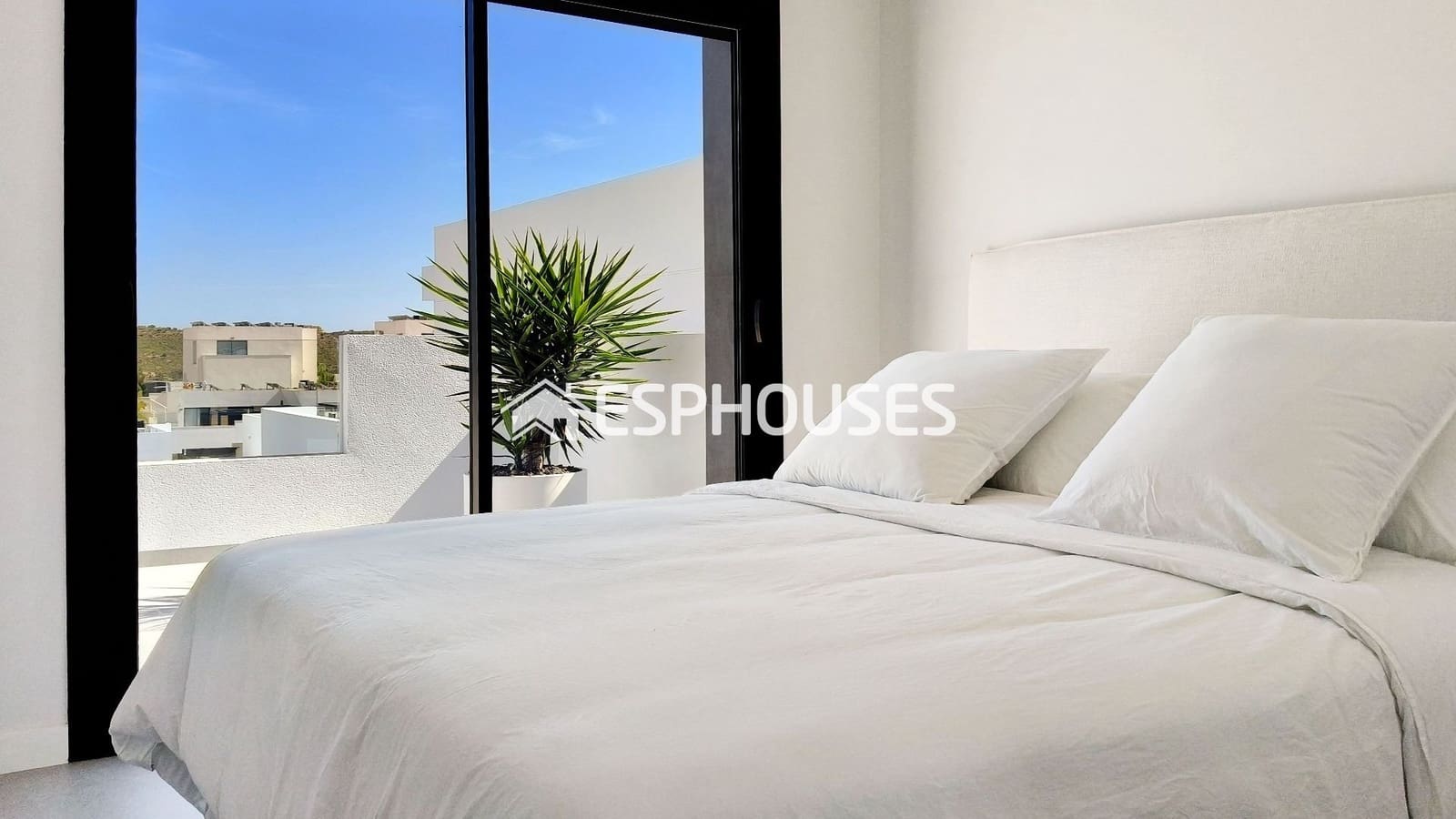 4 slaapkamer Villa te koop in Ciudad Quesada met zwembad garage - € 819.500 (Ref: 10160232)