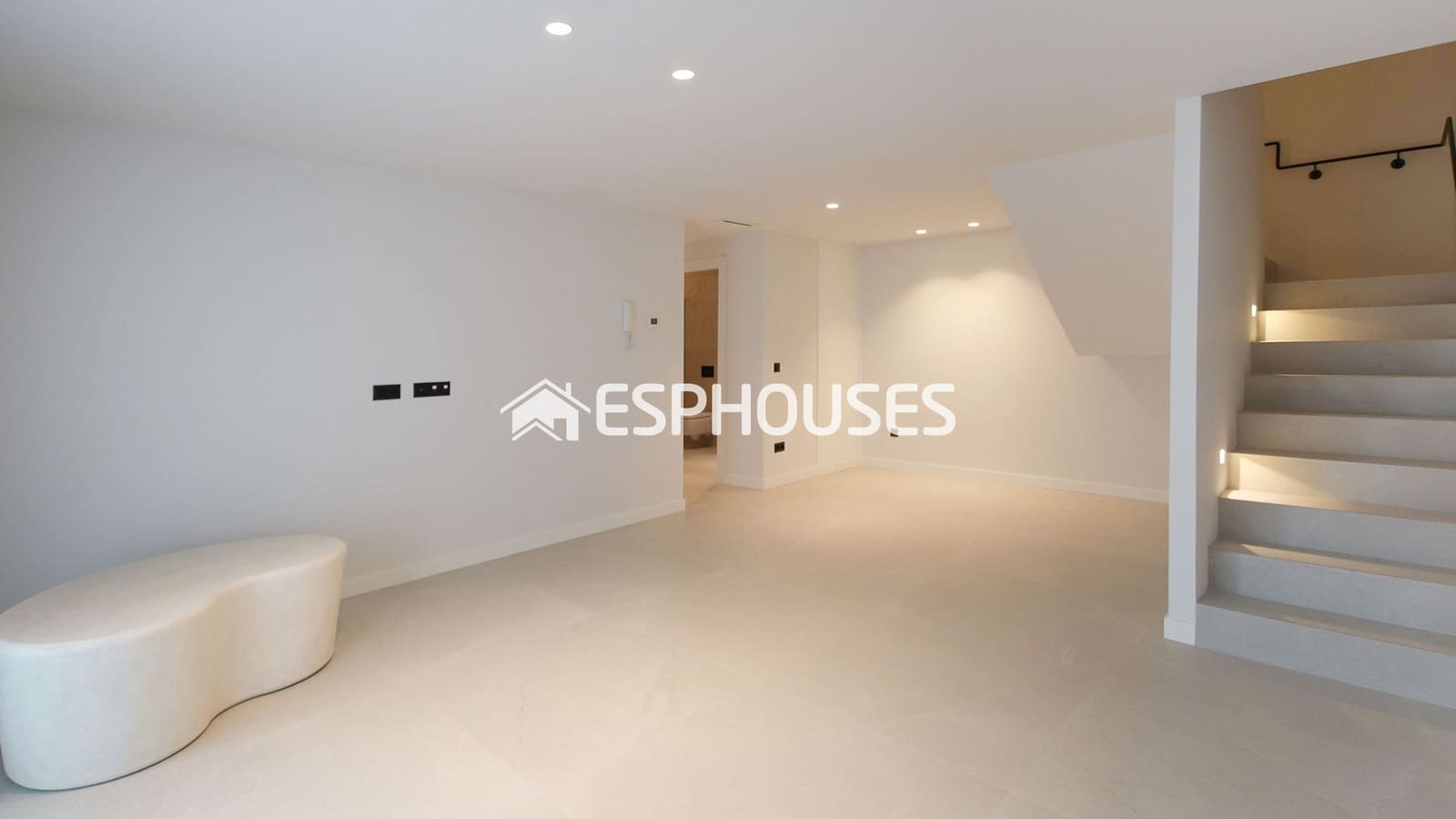 4 slaapkamer Villa te koop in Ciudad Quesada met zwembad garage - € 819.500 (Ref: 10160232)