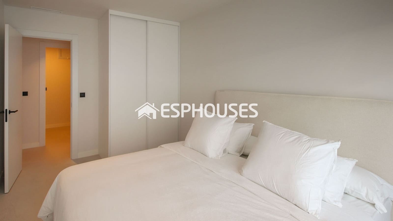 4 slaapkamer Villa te koop in Ciudad Quesada met zwembad garage - € 819.500 (Ref: 10160232)