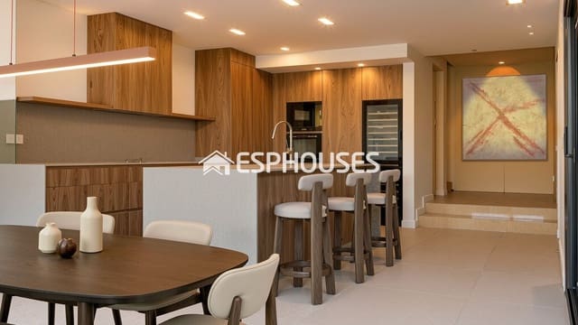 4 sypialnia Willa na sprzedaż w San Fulgencio z basenem garażem - 1 497 750 € (Ref: 10160620)
