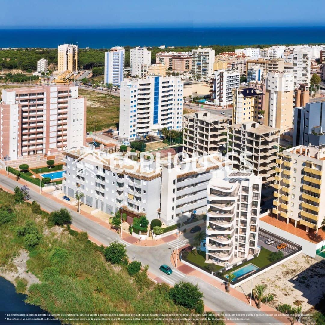 3 slaapkamer Penthouse te koop in Guardamar del Segura met zwembad - € 750.000 (Ref: 10163807)