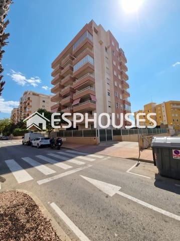 2 soveværelse Penthouse til salg i Puerto Deportivo, Guardamar del Segura med swimmingpool garage - € 166.400 (Ref: 10163809)