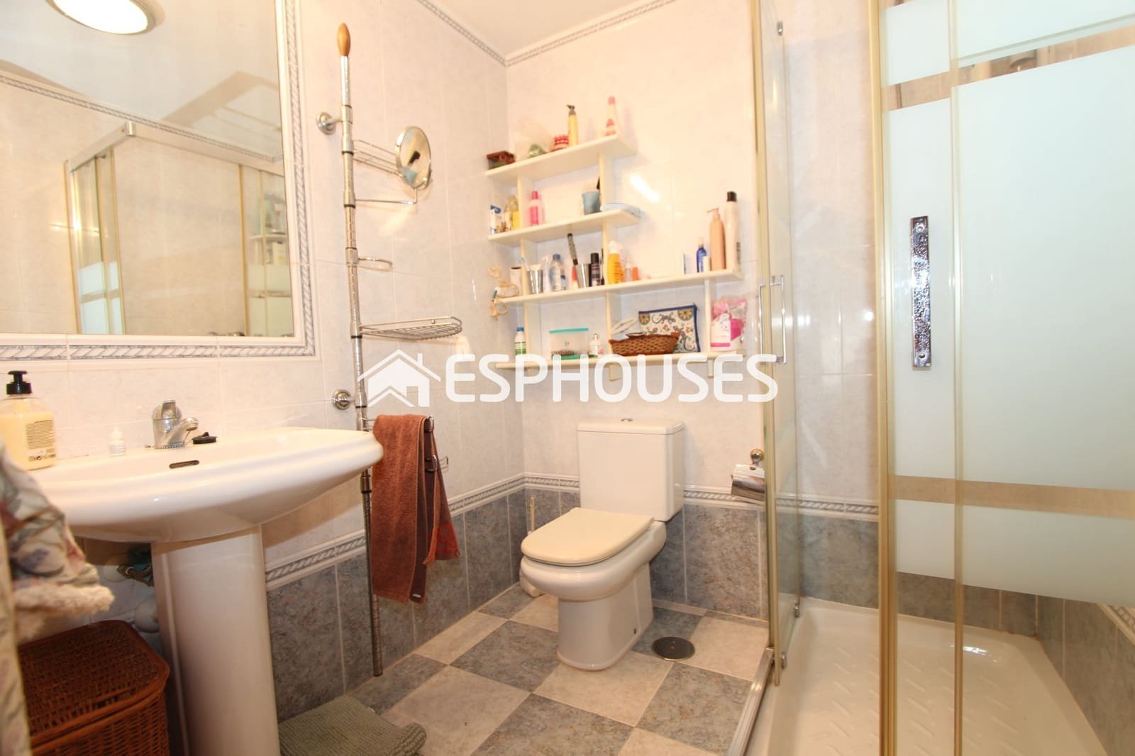 1 sovrum Lägenhet till salu i Guardamar del Segura med pool - 133 000 € (Ref: 10169162)
