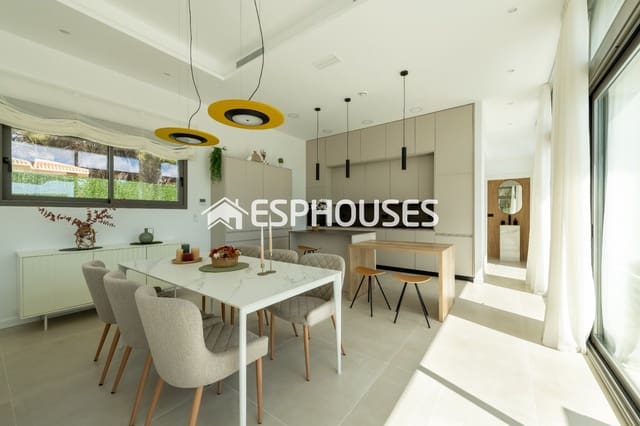 3 sypialnia Willa na sprzedaż w Pinar de Campoverde, Pilar de la Horadada z basenem garażem - 825 000 € (Ref: 10172084)