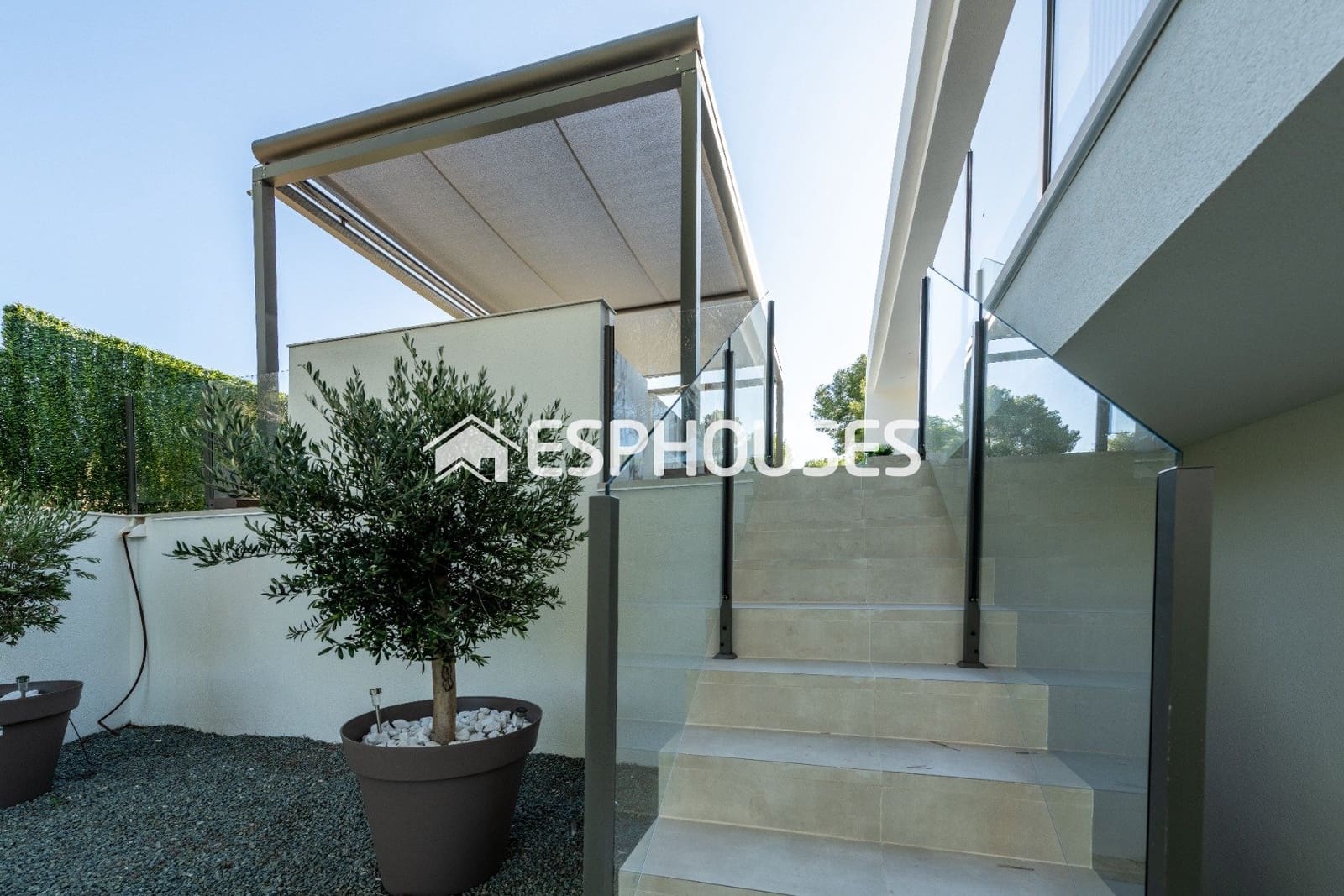 3 sypialnia Willa na sprzedaż w Pinar de Campoverde z basenem garażem - 825 000 € (Ref: 10172084)