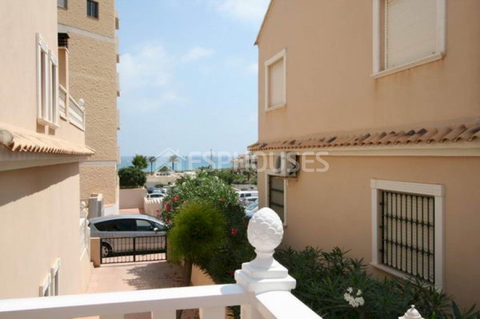 3 chambre Villa/Maison à vendre à Guardamar del Segura avec piscine garage - 315 000 € (Ref: 1970049)