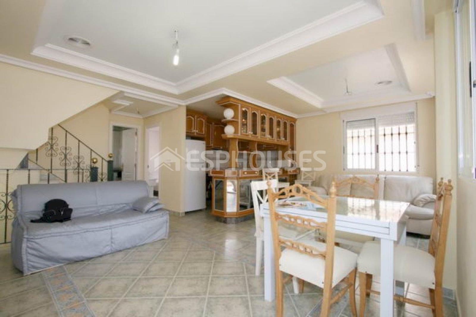 3 chambre Villa/Maison à vendre à Guardamar del Segura avec piscine garage - 315 000 € (Ref: 1970049)