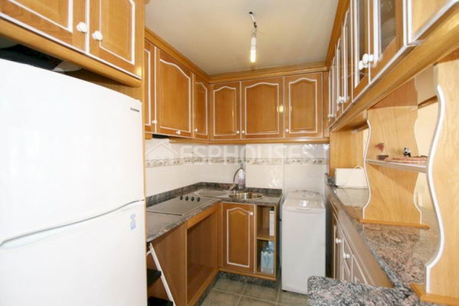 3 chambre Villa/Maison à vendre à Guardamar del Segura avec piscine garage - 315 000 € (Ref: 1970049)