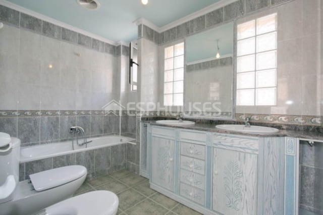 3 chambre Villa/Maison à vendre à El Moncayo, Guardamar del Segura avec piscine garage - 315 000 € (Ref: 1970049)