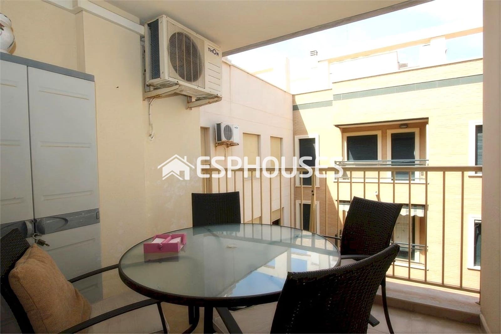Ático de 3 habitaciones en Guardamar del Segura en venta - 230.000 € (Ref: 3498566)