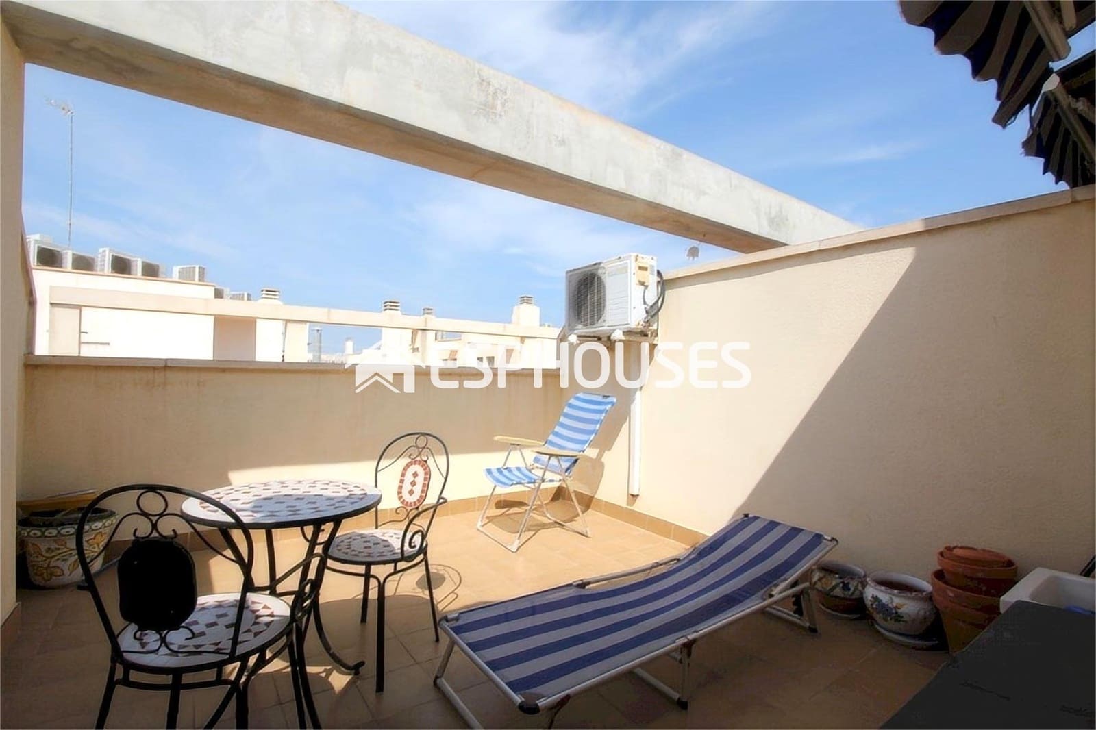 Ático de 3 habitaciones en Guardamar del Segura en venta - 230.000 € (Ref: 3498566)