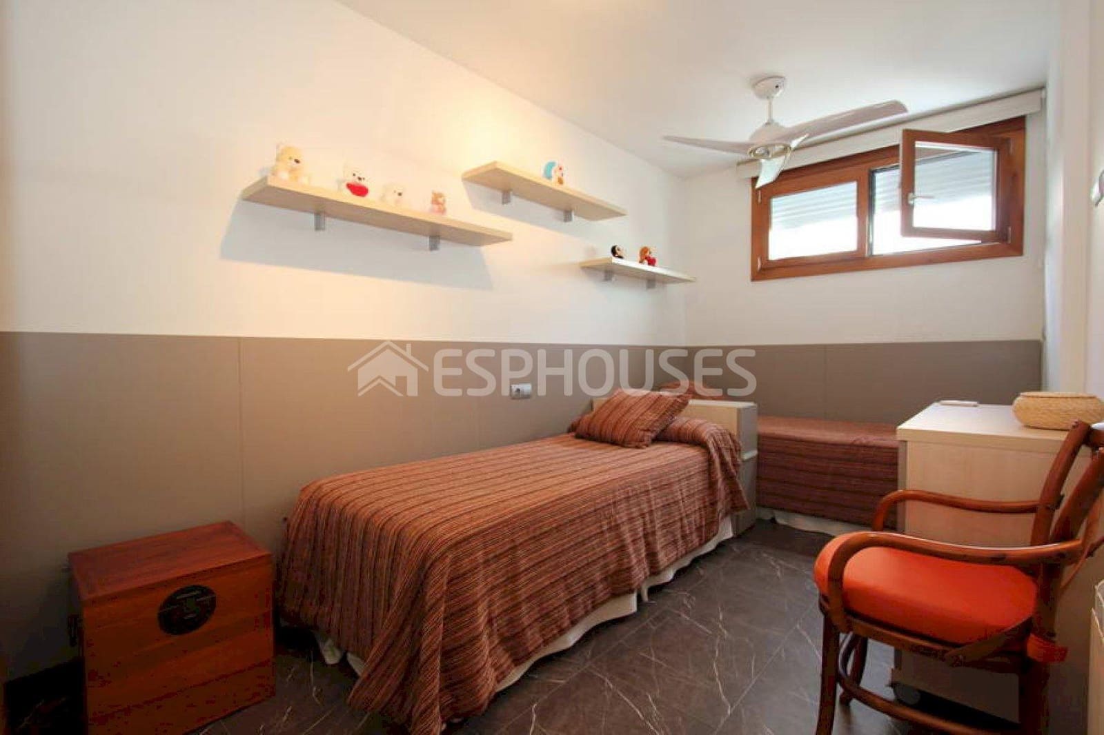 6 soveværelse Bungalow til salg i Guardamar del Segura med swimmingpool garage - € 650.000 (Ref: 3498605)