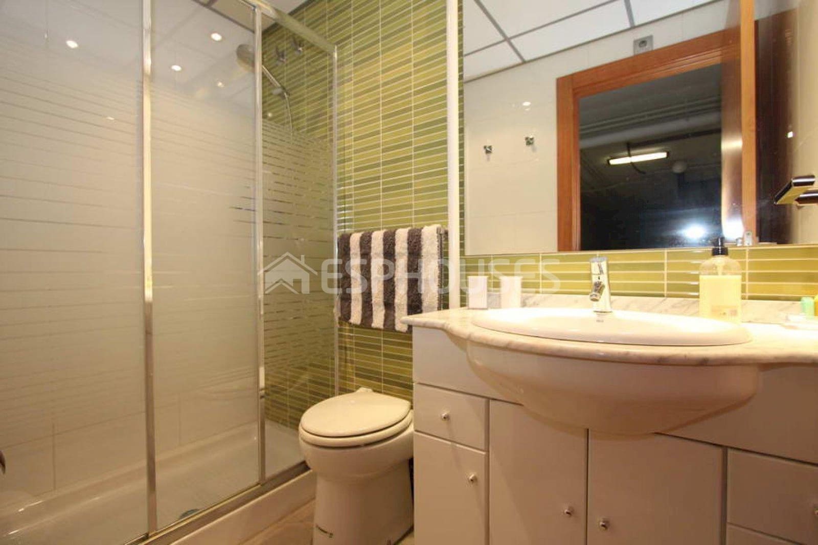 6 soveværelse Bungalow til salg i Guardamar del Segura med swimmingpool garage - € 650.000 (Ref: 3498605)