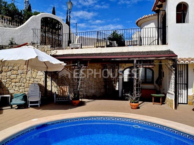 4 slaapkamer Villa te koop in Pueblo, Calpe / Calp met zwembad garage - € 680.000 (Ref: 4347356)