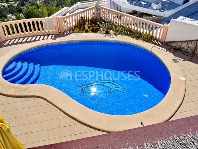 4 slaapkamer Villa te koop in Pueblo, Calpe / Calp met zwembad garage - € 680.000 (Ref: 4347356)