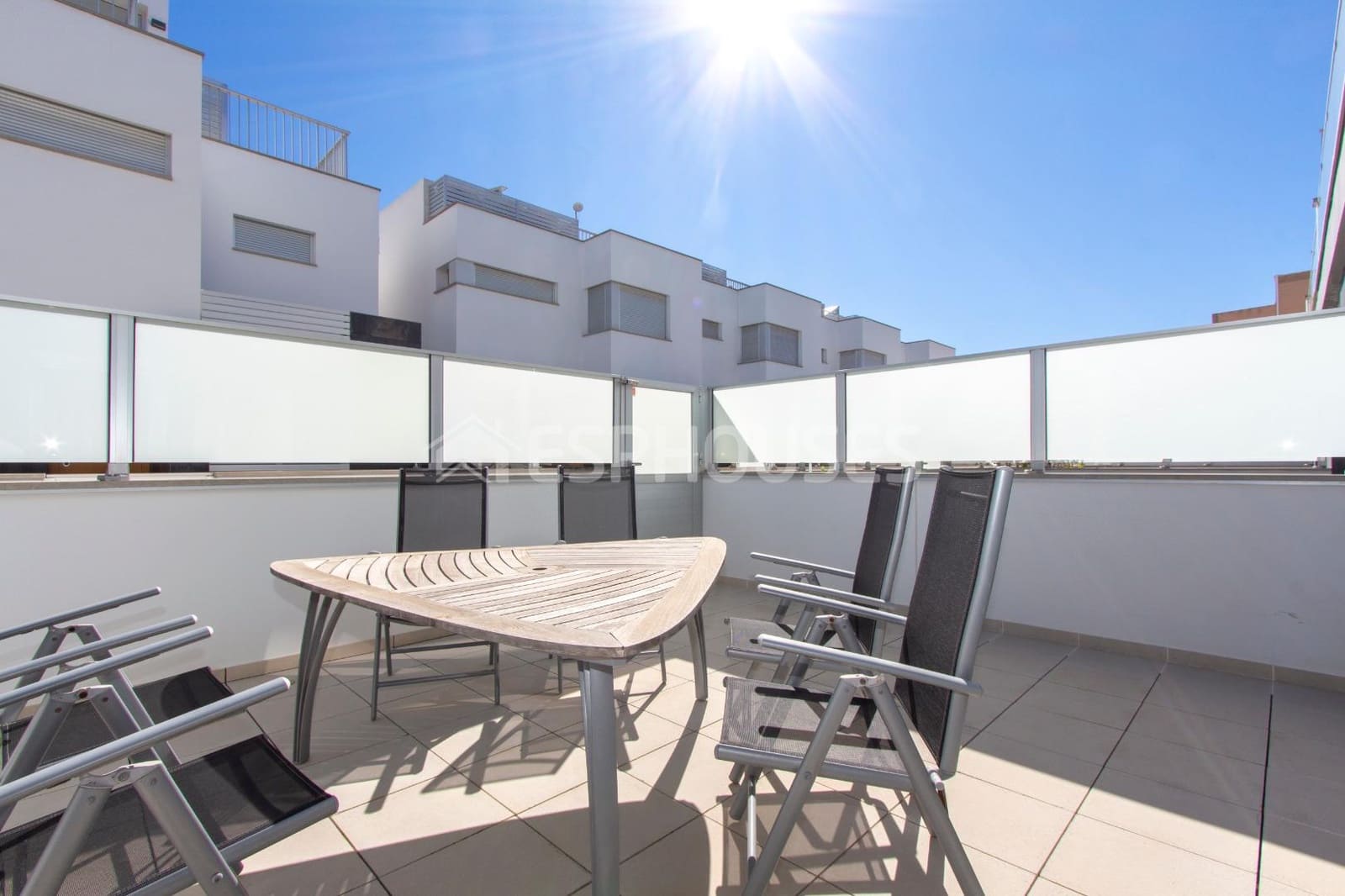 3 soveværelse Bungalow til salg i Guardamar del Segura med swimmingpool garage - € 595.000 (Ref: 4347364)