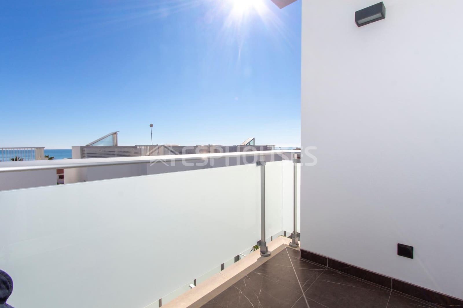 3 soveværelse Bungalow til salg i Guardamar del Segura med swimmingpool garage - € 595.000 (Ref: 4347364)