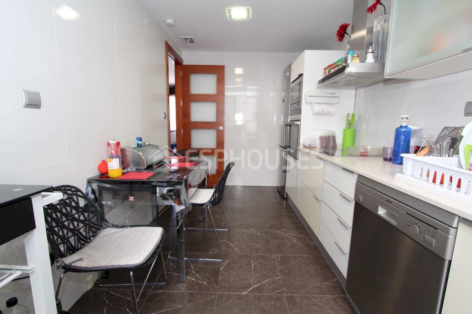 4 soveværelse Bungalow til salg i Guardamar del Segura med swimmingpool garage - € 599.000 (Ref: 4347407)