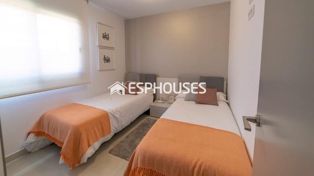 3 slaapkamer Appartement te koop in Playa Flamenca, Orihuela met zwembad - € 471.000 (Ref: 5050160)