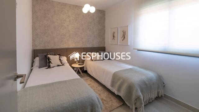 3 slaapkamer Appartement te koop in Playa Flamenca, Orihuela met zwembad - € 471.000 (Ref: 5050160)