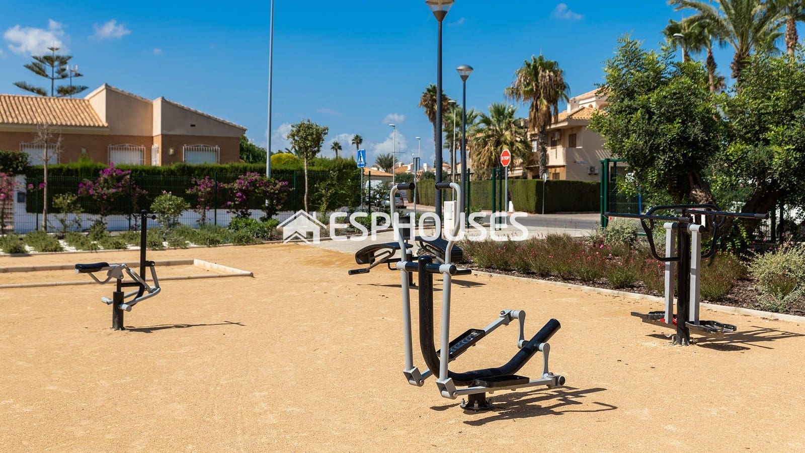 3 bedroom Apartment for sale in Playa Flamenca with pool - € 522,000 (Ref: 5050160)